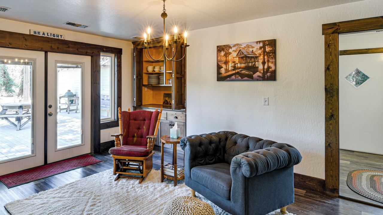 Photo of Livingroom in Glenn County
