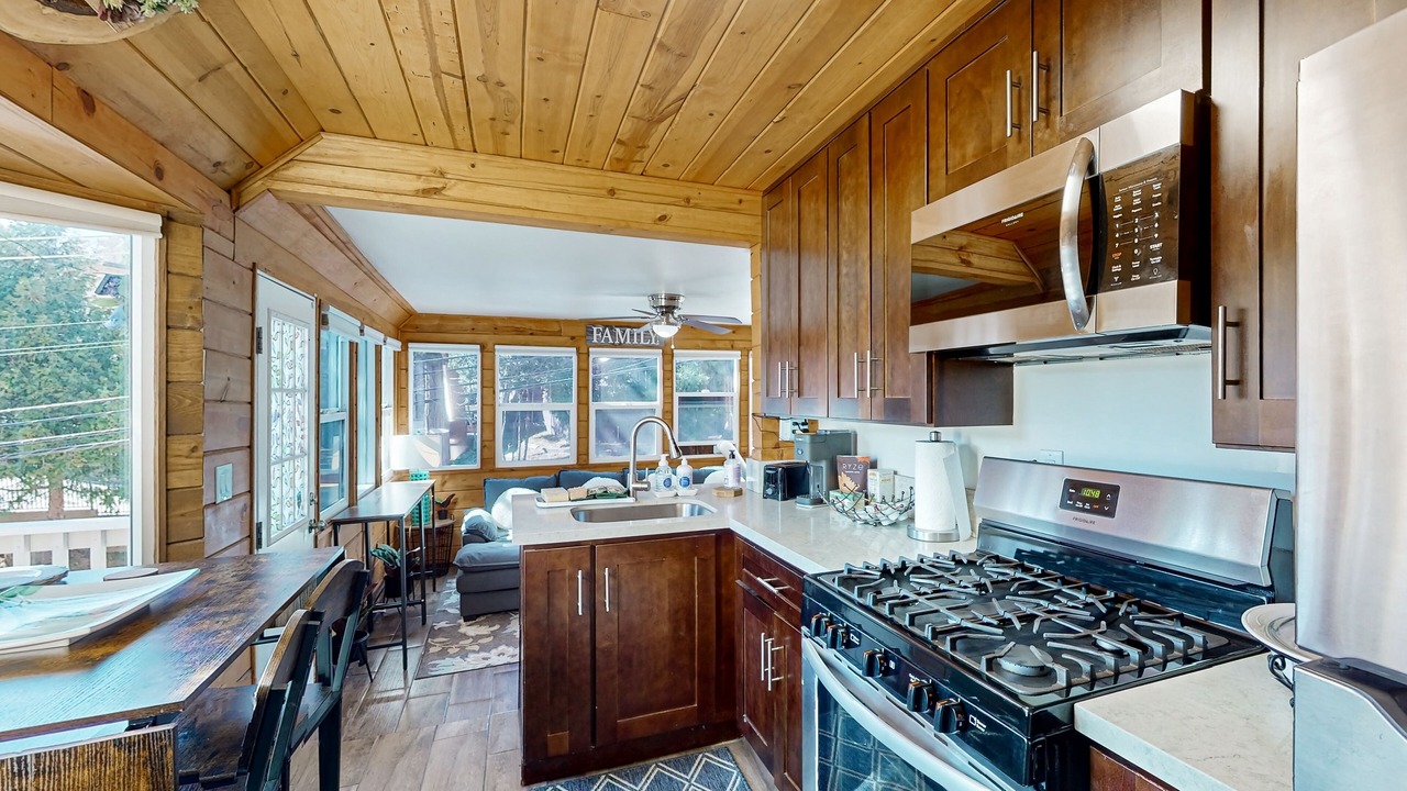 Photo of Kitchen in Cedar Glen