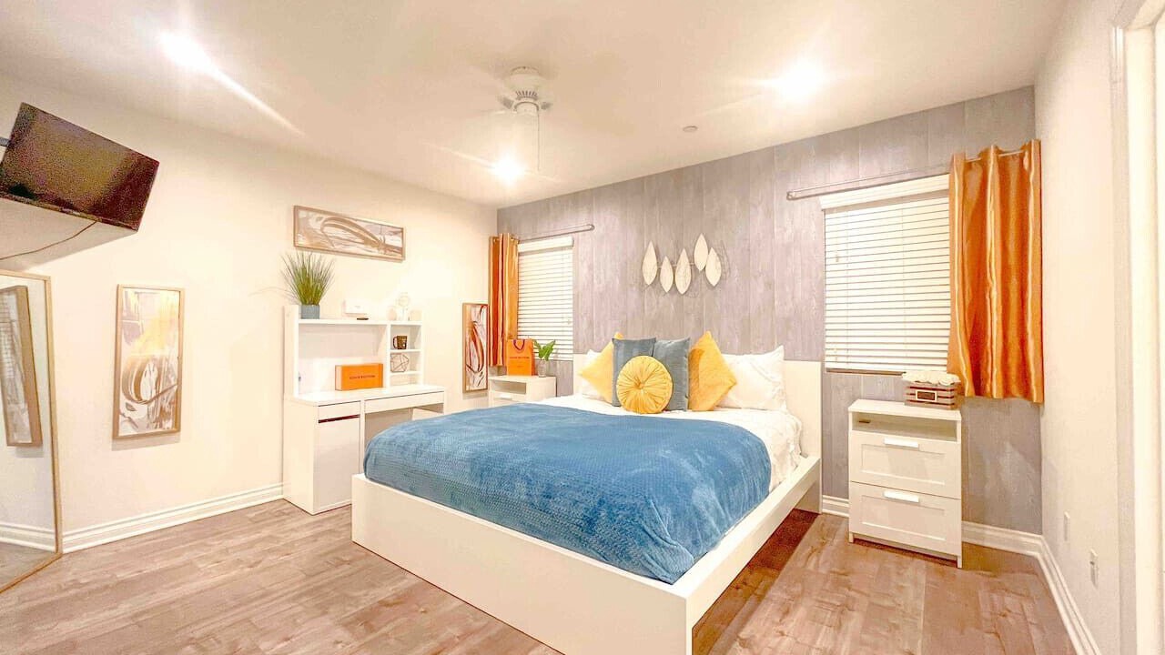 Photo of Bedroom in Los Angeles