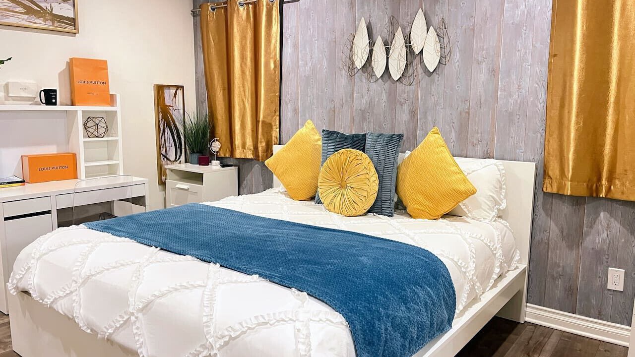 Photo of Bedroom in Los Angeles