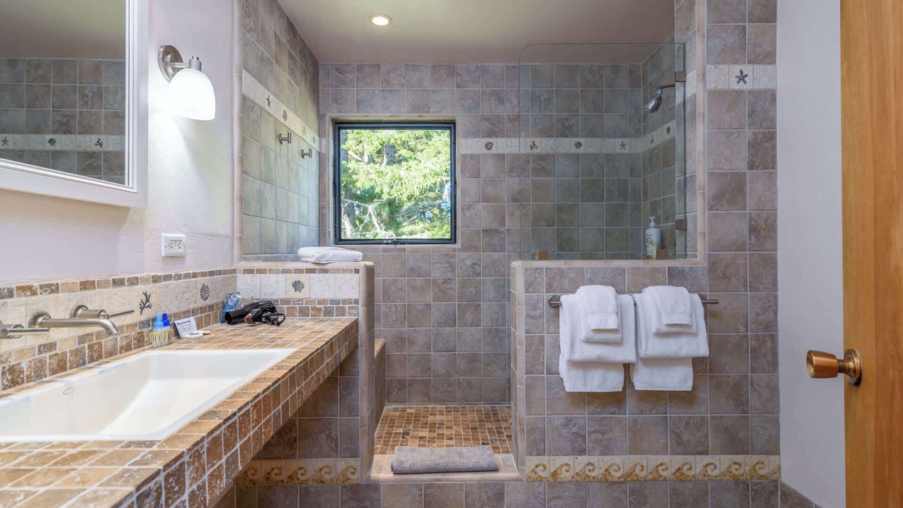 Photo of Bathroom in Sea Ranch