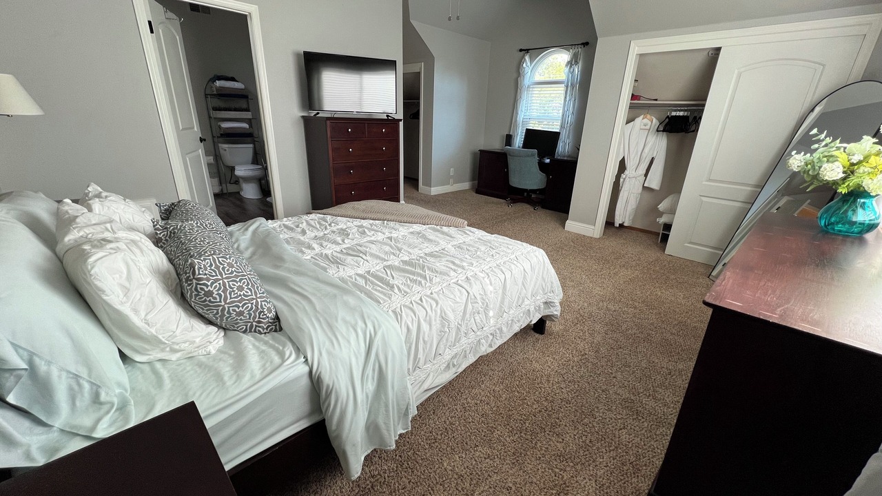 Photo of Bedroom in Santa Rosa