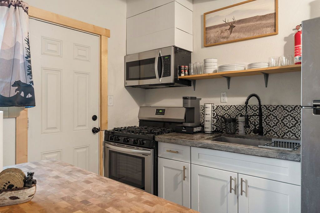 Photo of Kitchen in Big Bear City