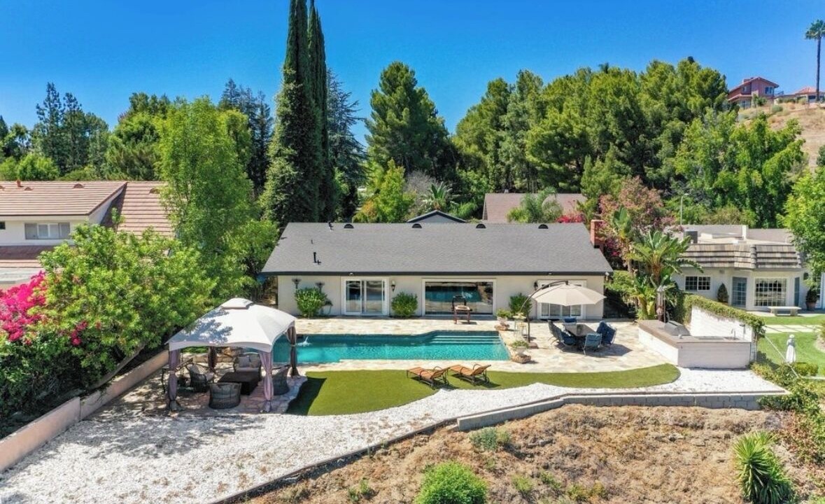 Photo of Outdoor in Tarzana