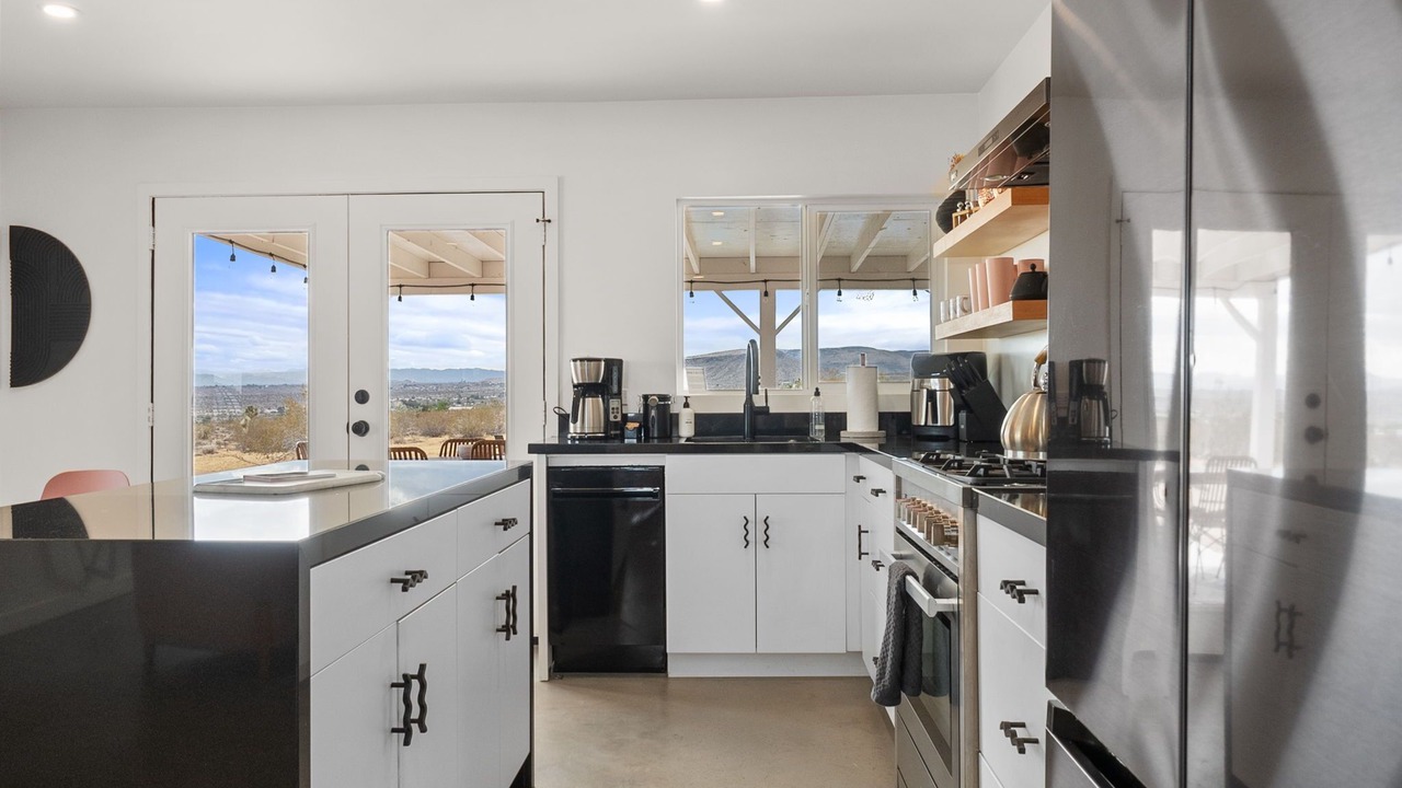 Photo of Kitchen in Yucca Valley