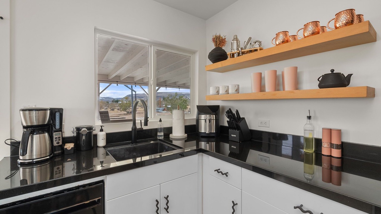 Photo of Kitchen in Yucca Valley