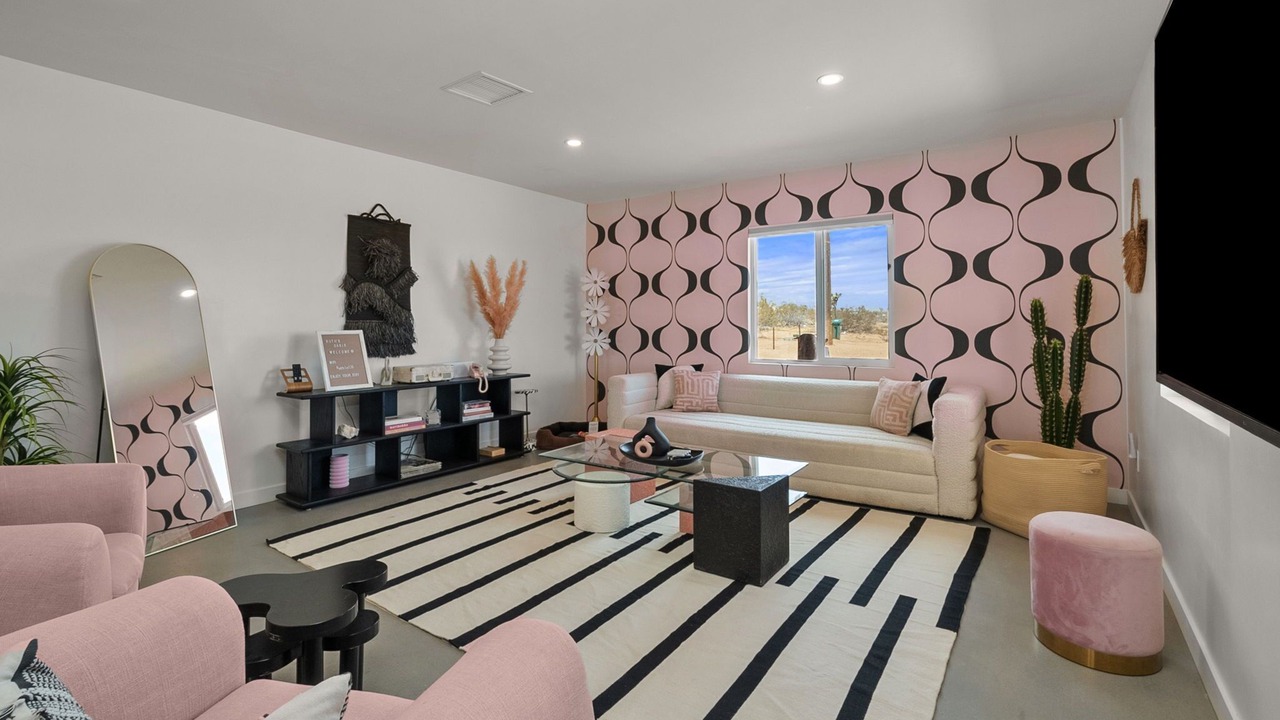 Photo of Livingroom in Yucca Valley