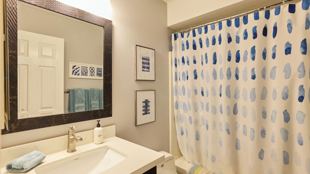 Photo of Bathroom in Discovery Bay