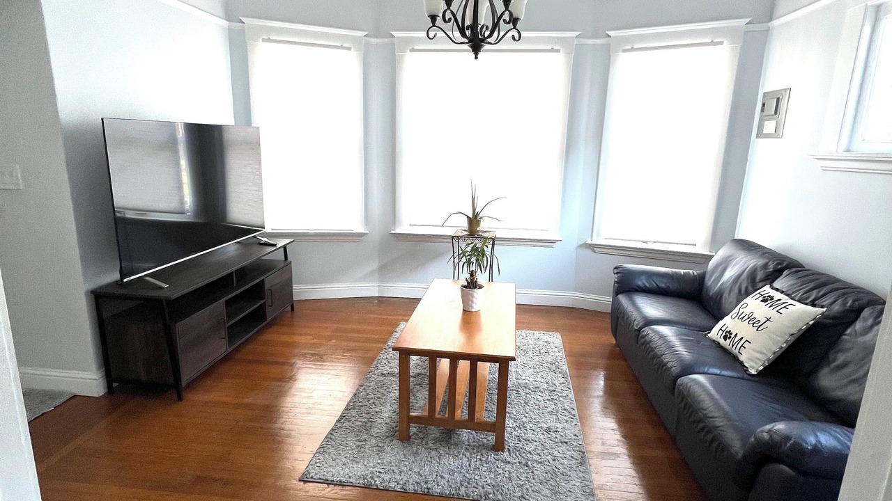 Photo of Livingroom in Alameda