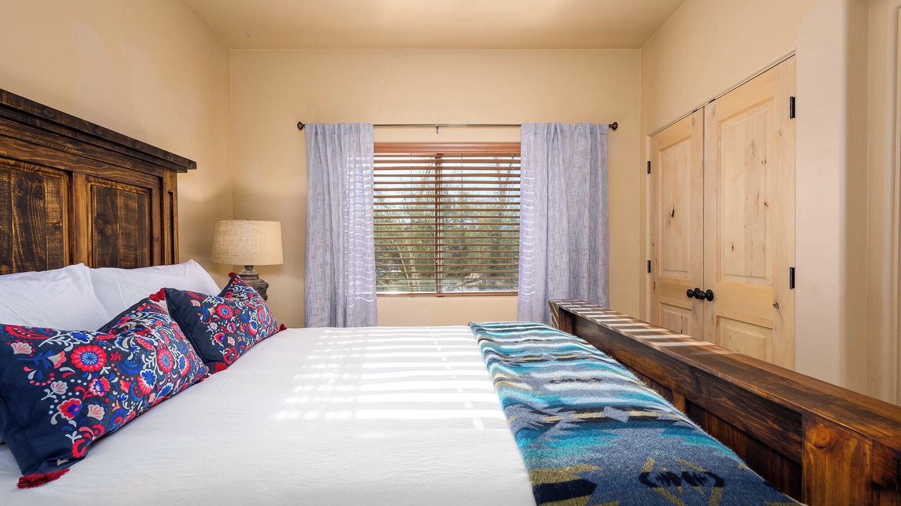 Photo of Bedroom in New River