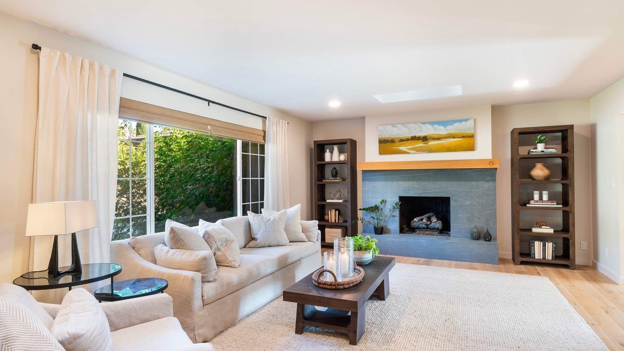 Photo of Livingroom in Geyserville