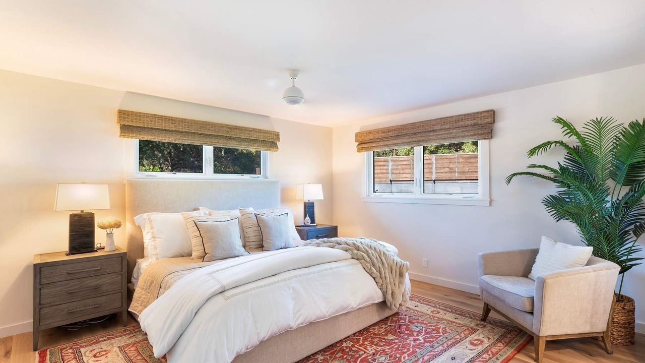 Photo of Bedroom in Geyserville