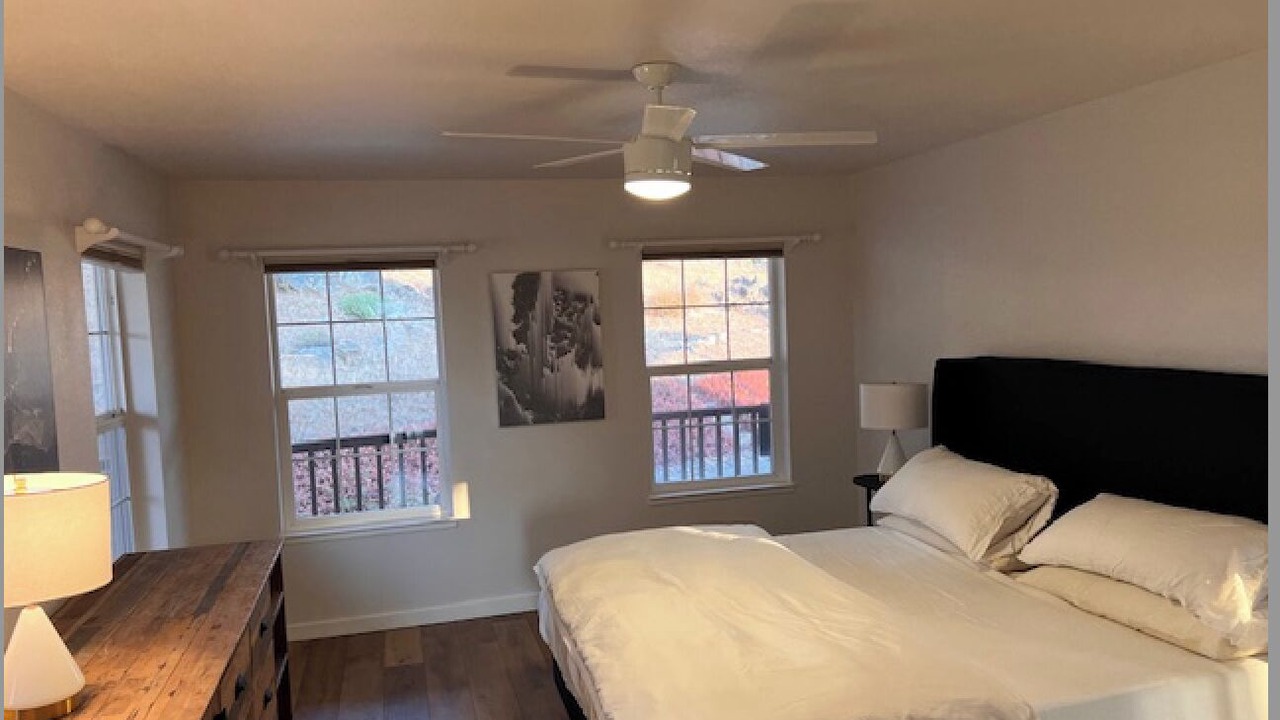 Photo of Bedroom in Penn Valley