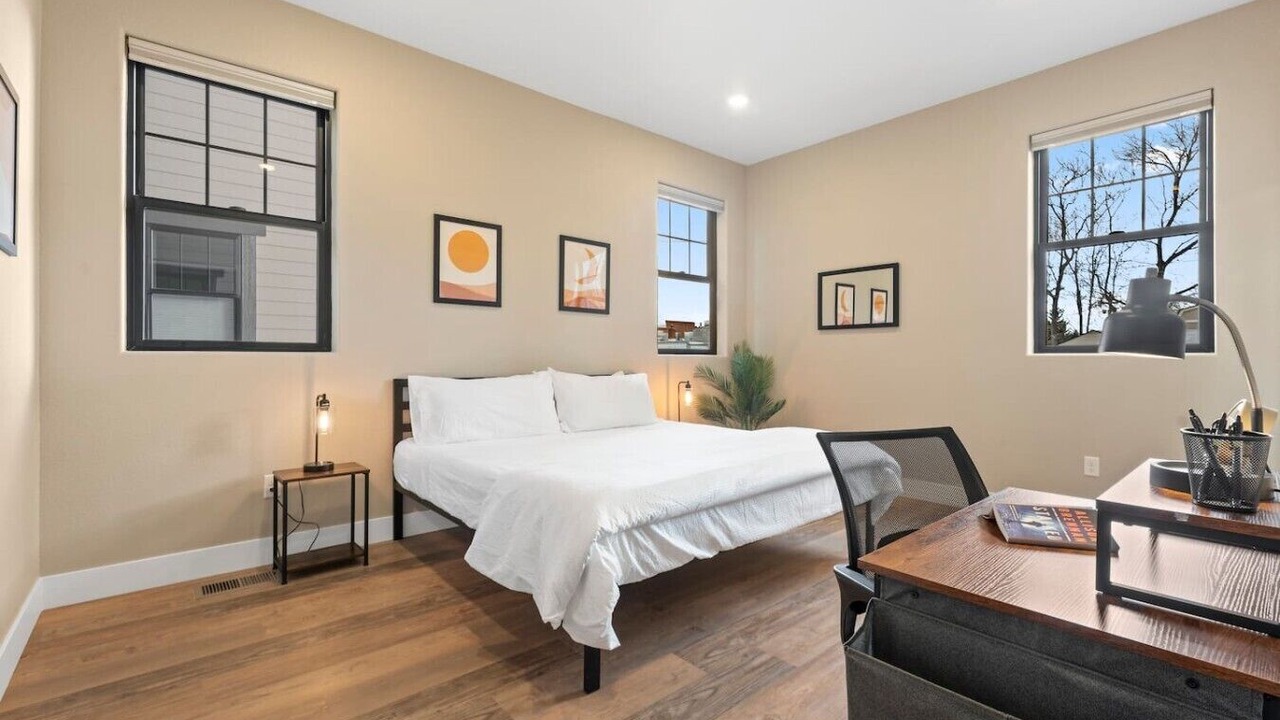 Photo of Bedroom in Midtown