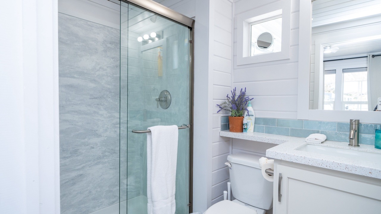 Photo of Bathroom in Parker Strip