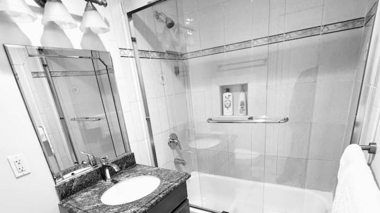 Photo of Bathroom in Midway City