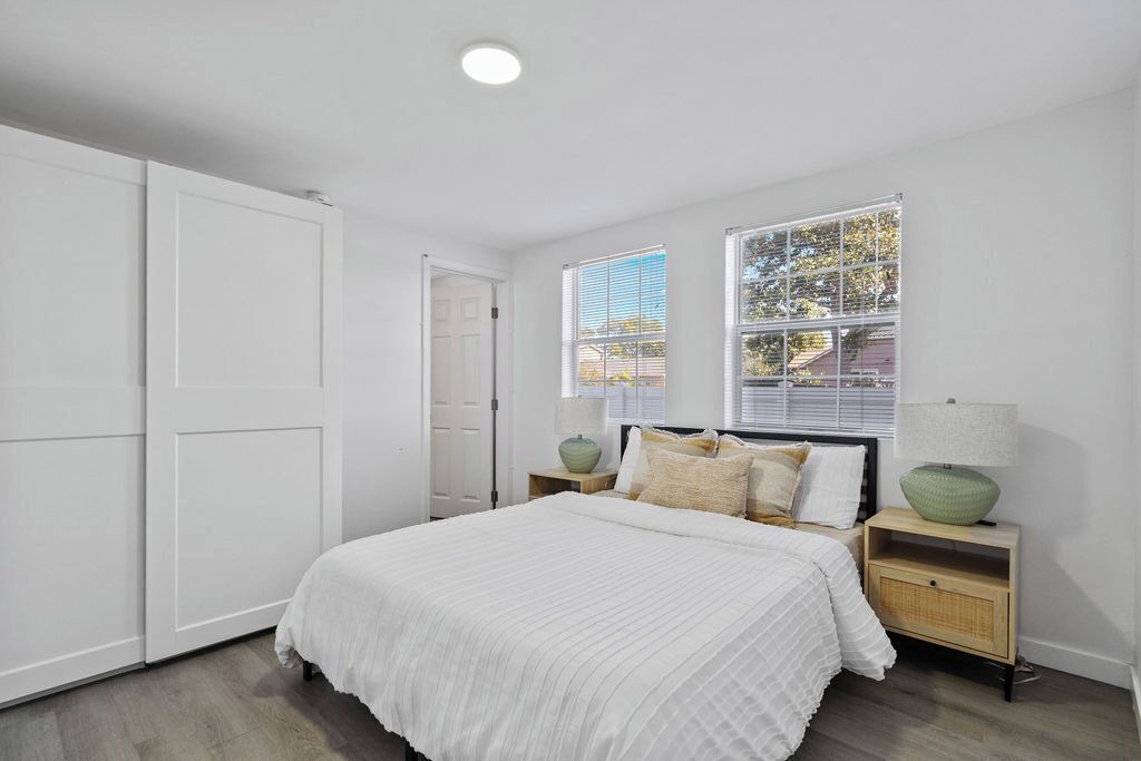 Photo of Bedroom in Midway City
