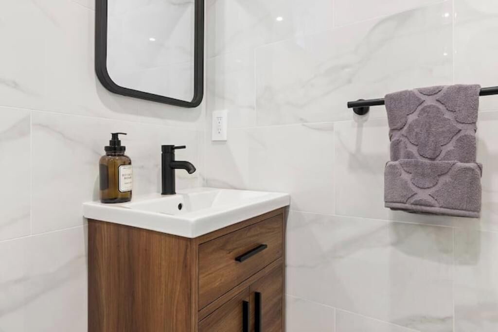 Photo of Bathroom in Los Angeles