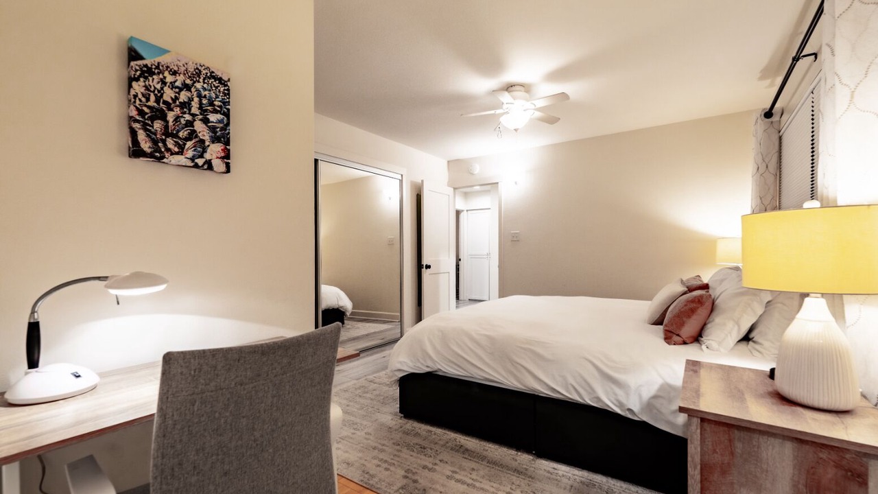 Photo of Bedroom in Pierpont Bay