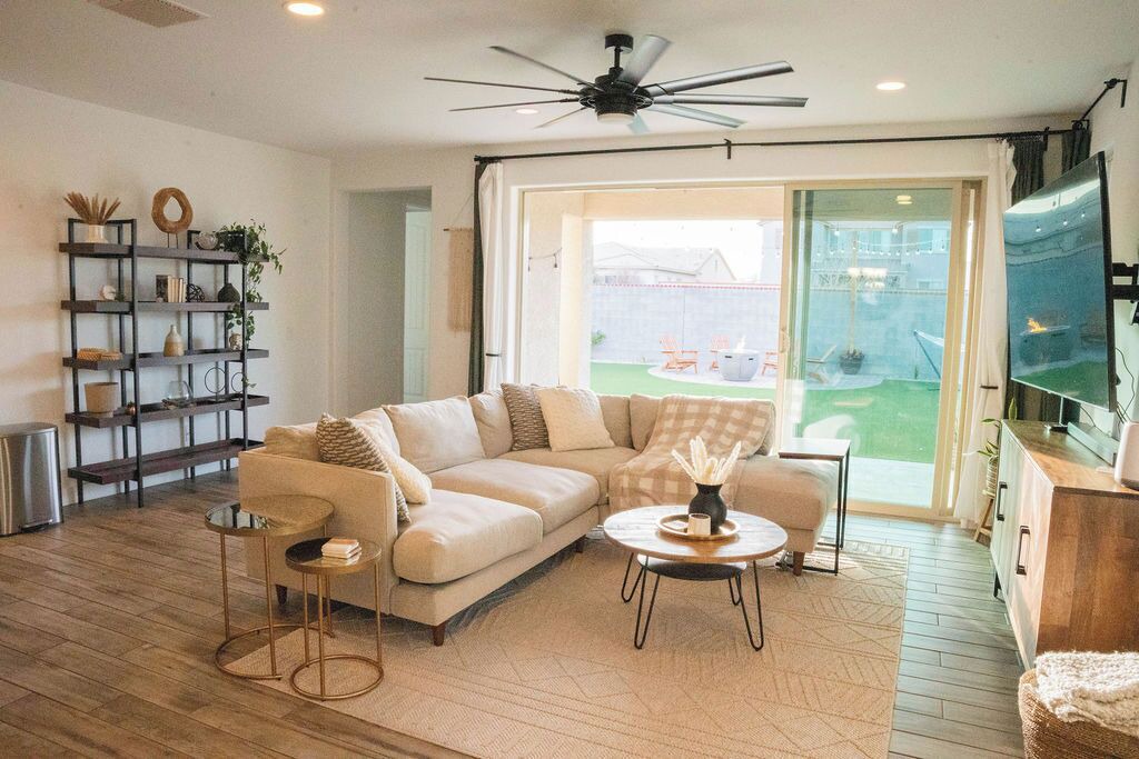 Photo of Livingroom in Maricopa County