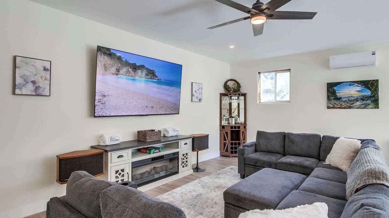 Photo of Livingroom in Loma Portal