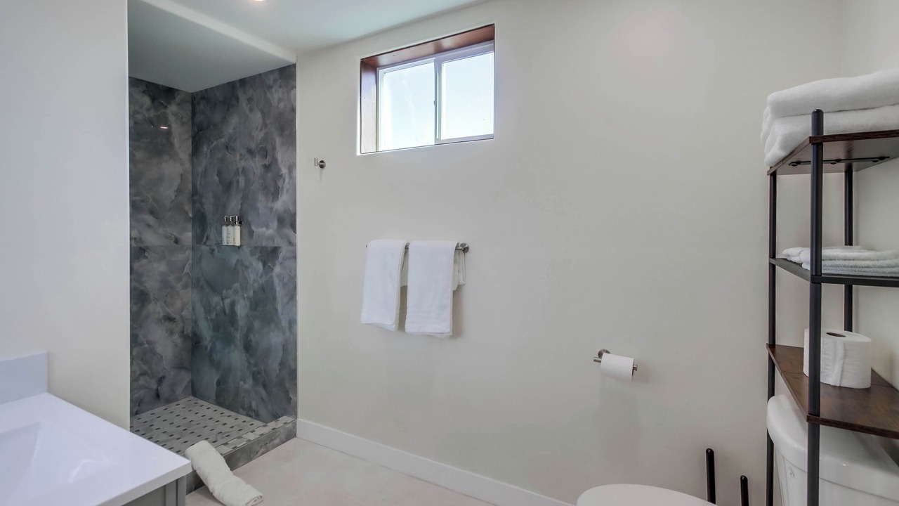 Photo of Bathroom in Loma Portal