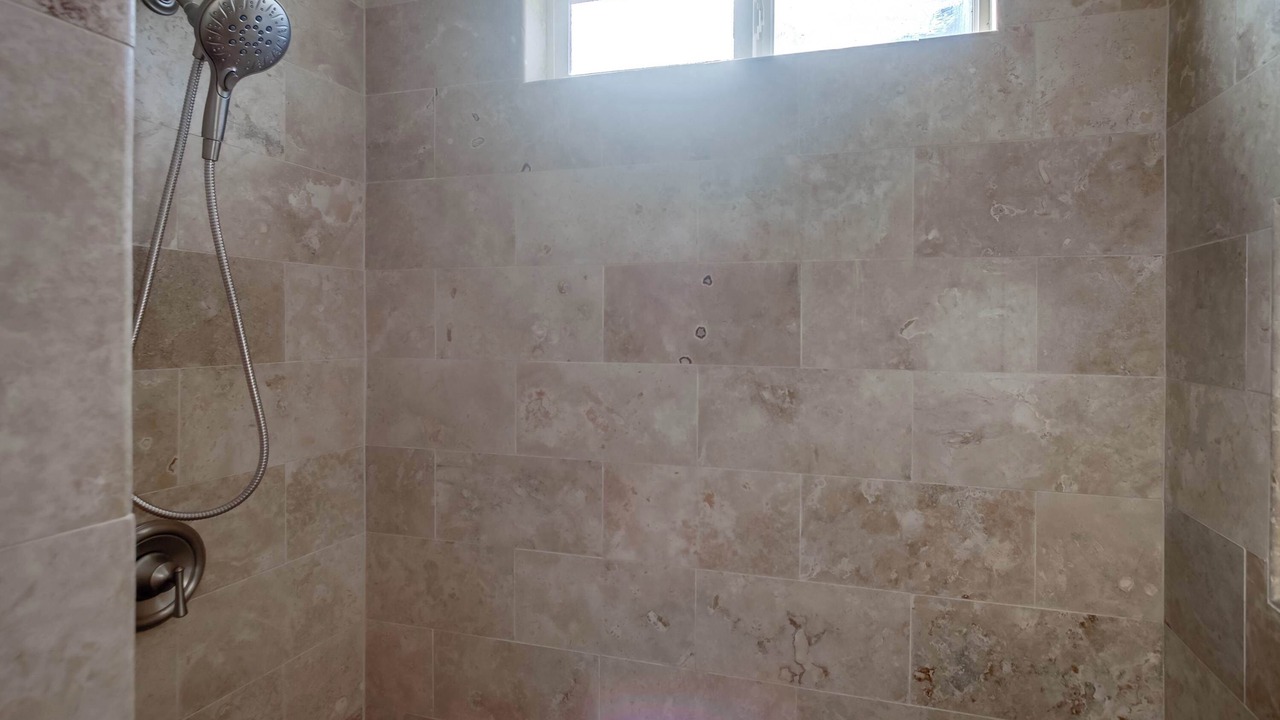 Photo of Bathroom in Loma Portal