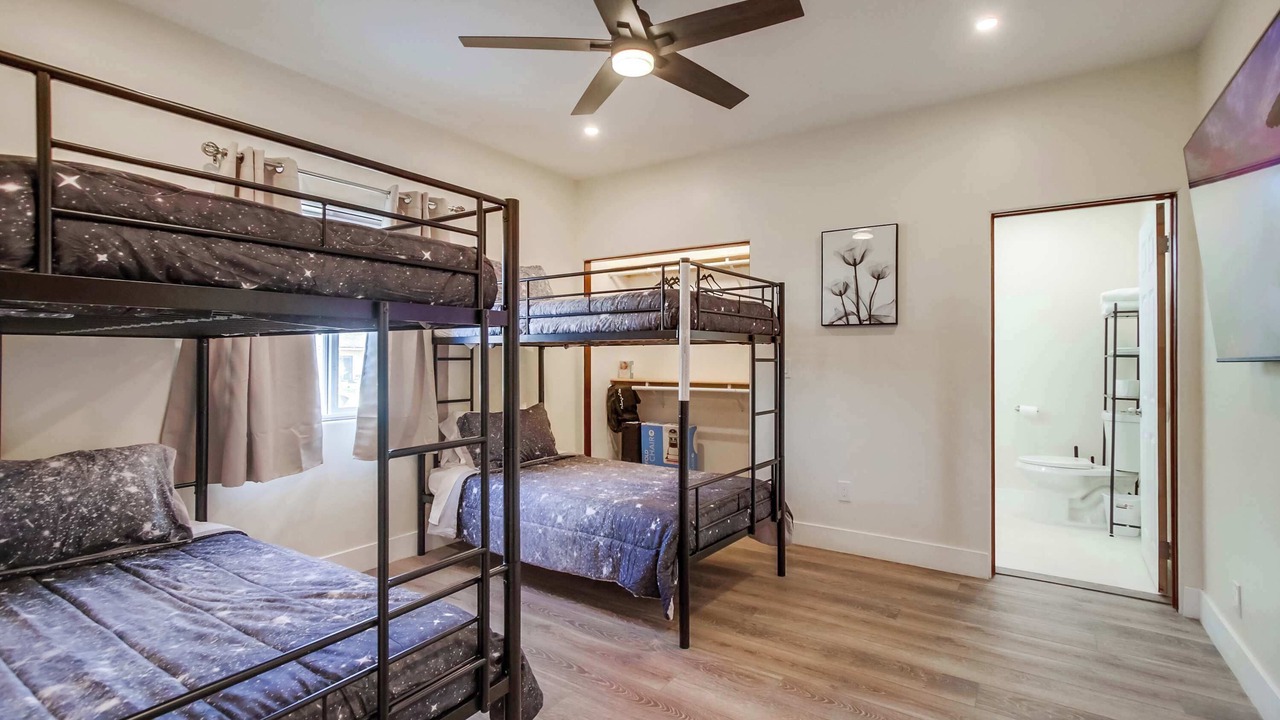 Photo of Bedroom in Loma Portal