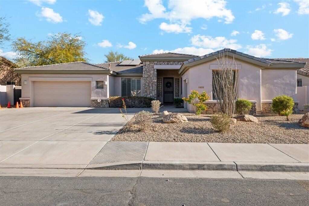 Photo of Outdoor in Palm Valley