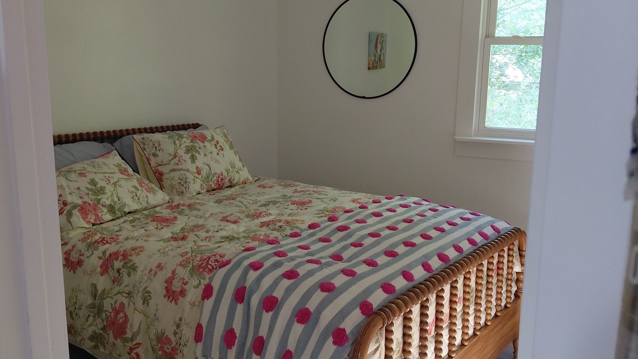 Photo of Bedroom in Cazadero
