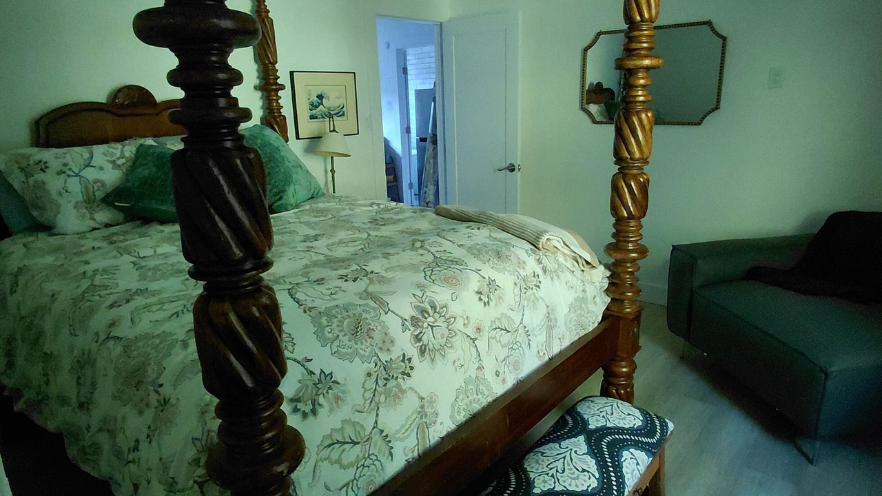 Photo of Bedroom in Cazadero