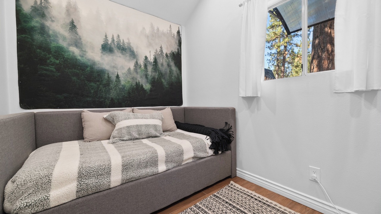 Photo of Bedroom in Big Bear City