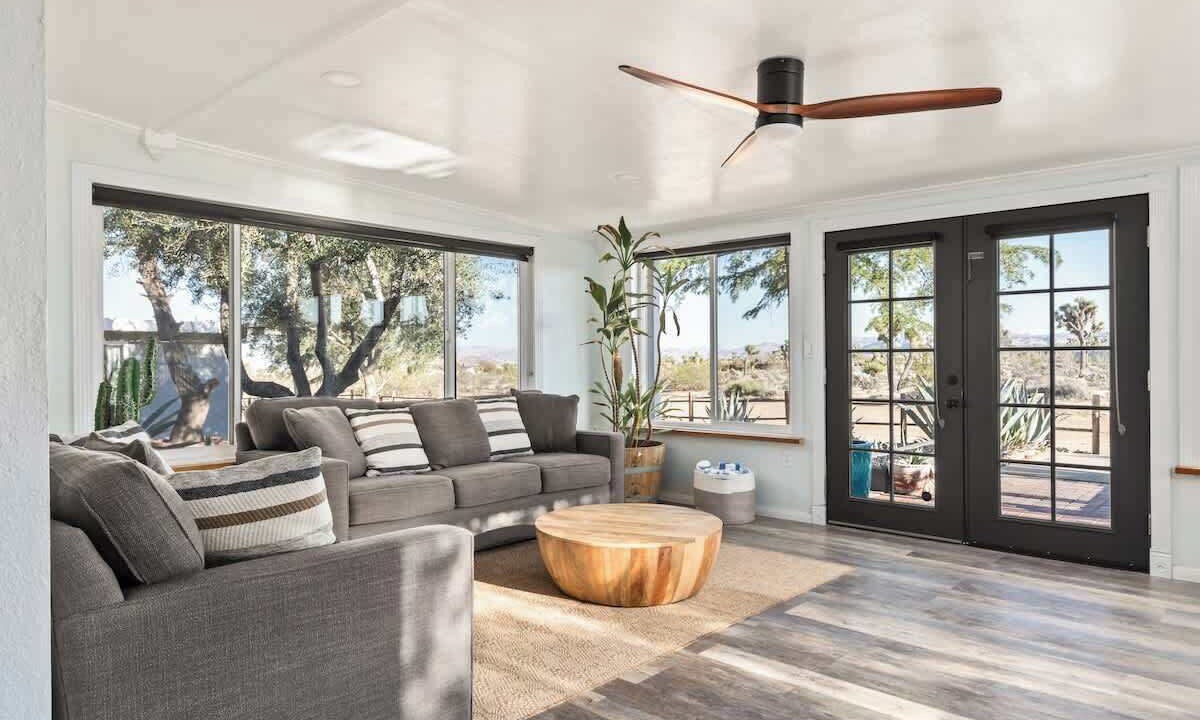 Photo of Livingroom in Yucca Valley
