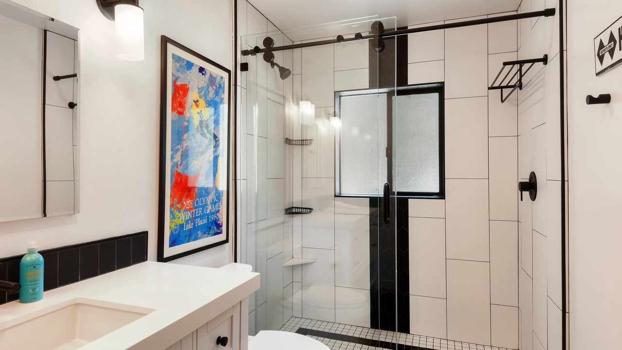Photo of Bathroom in Tahoma