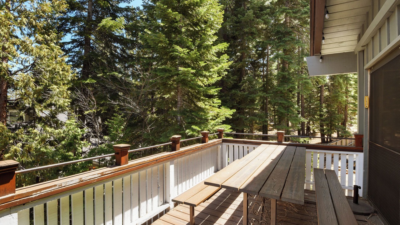 Photo of Patio Balcony in Tahoma