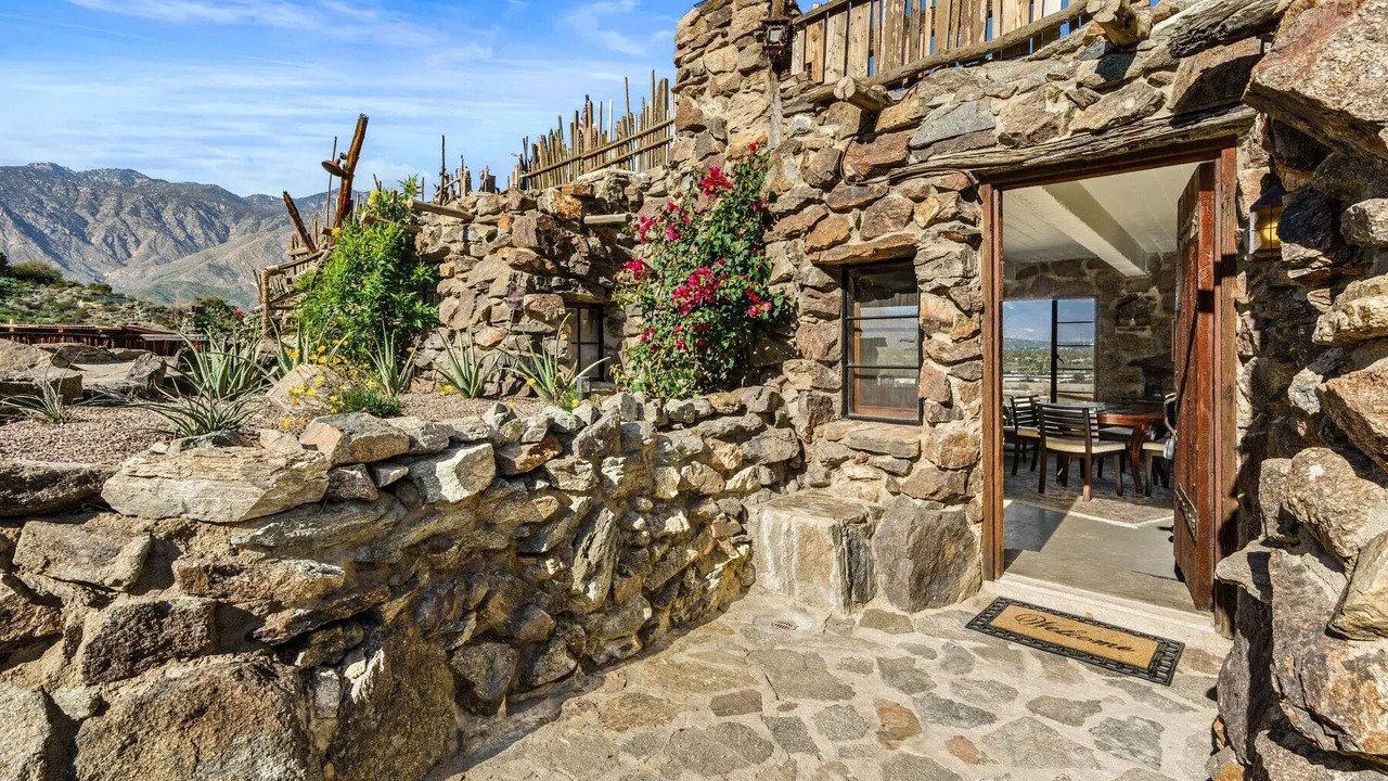 Photo of Patio Balcony in Araby