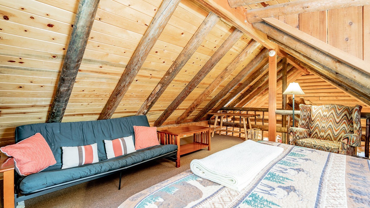 Photo of Bedroom in Pine Mountain Club