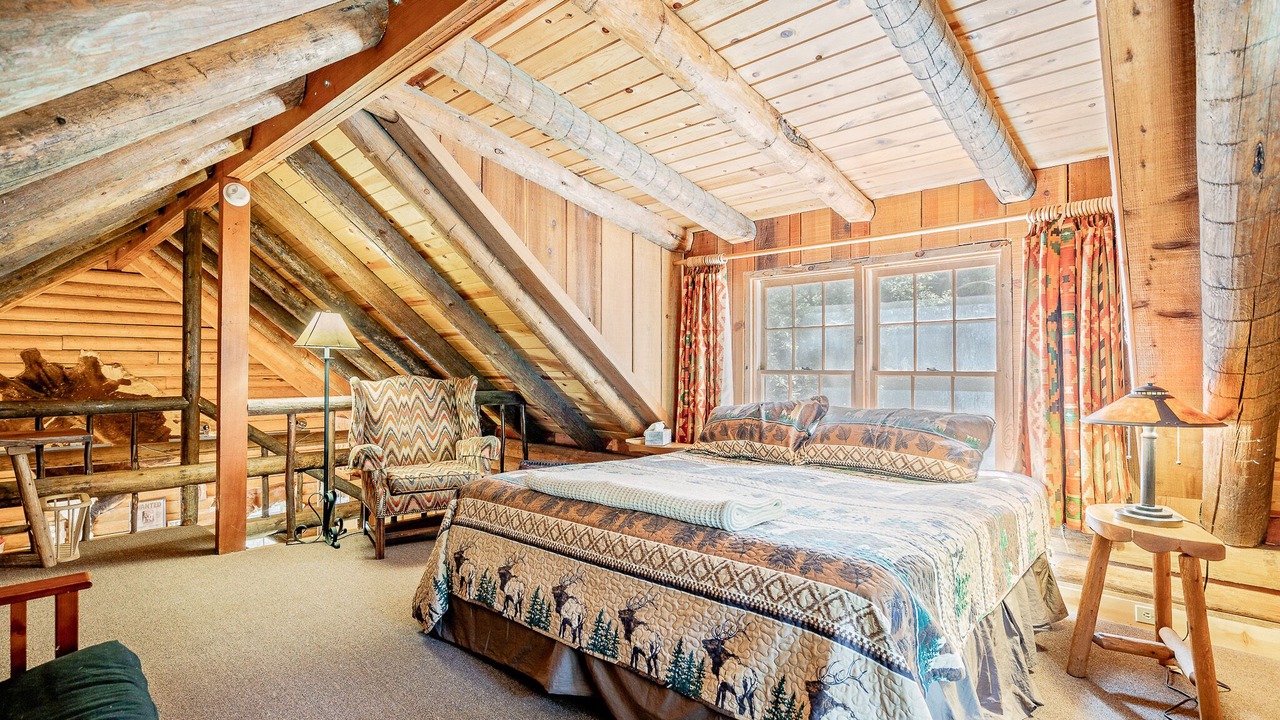 Photo of Bedroom in Pine Mountain Club