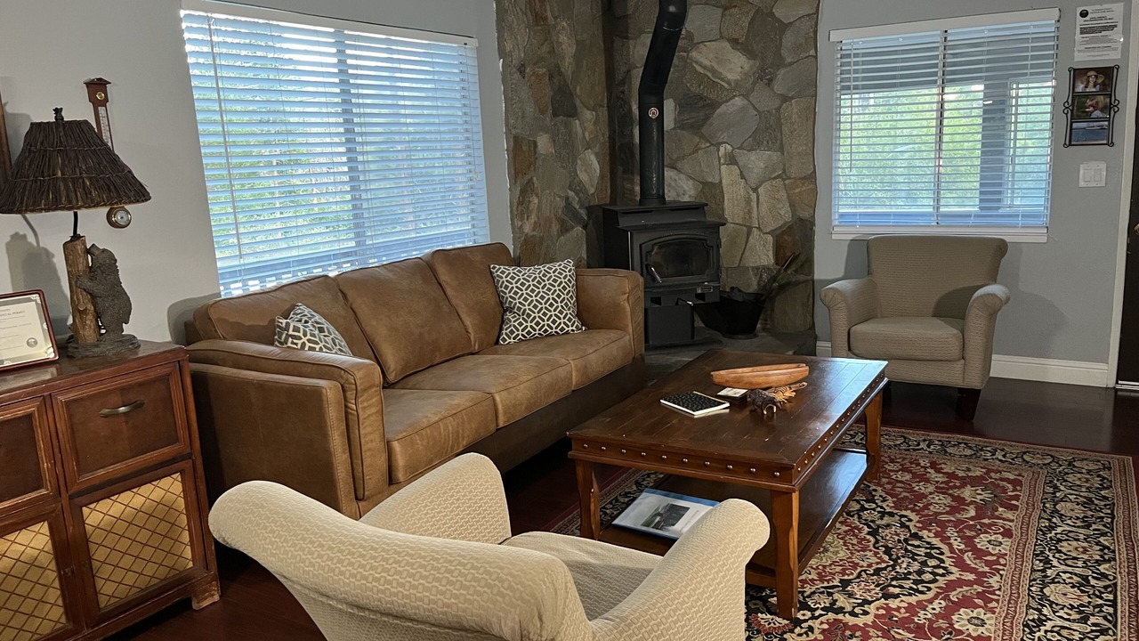 Photo of Livingroom in Mountain View Estates