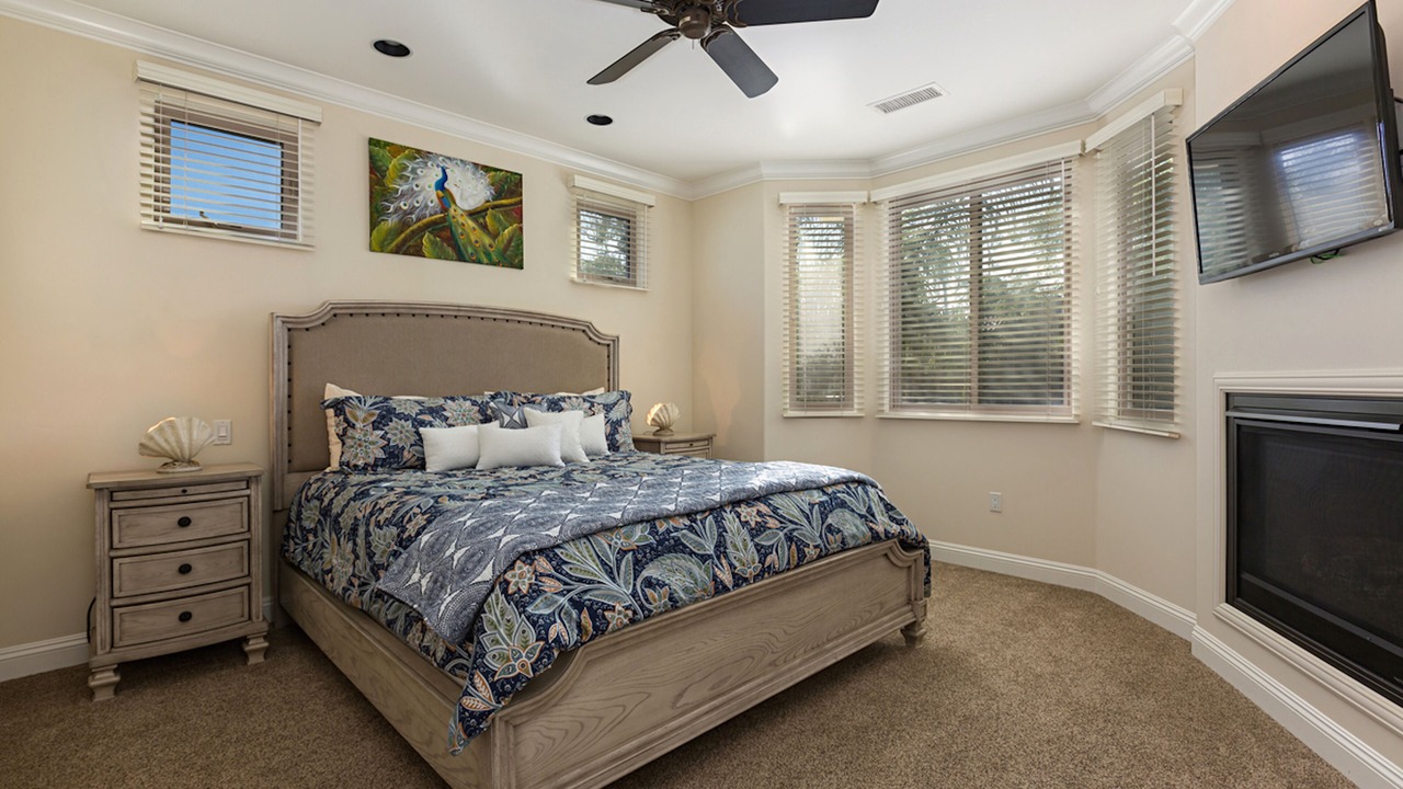 Photo of Livingroom in Crown Point