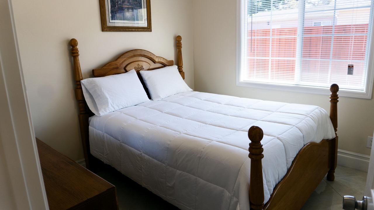 Photo of Bedroom in East Palo Alto