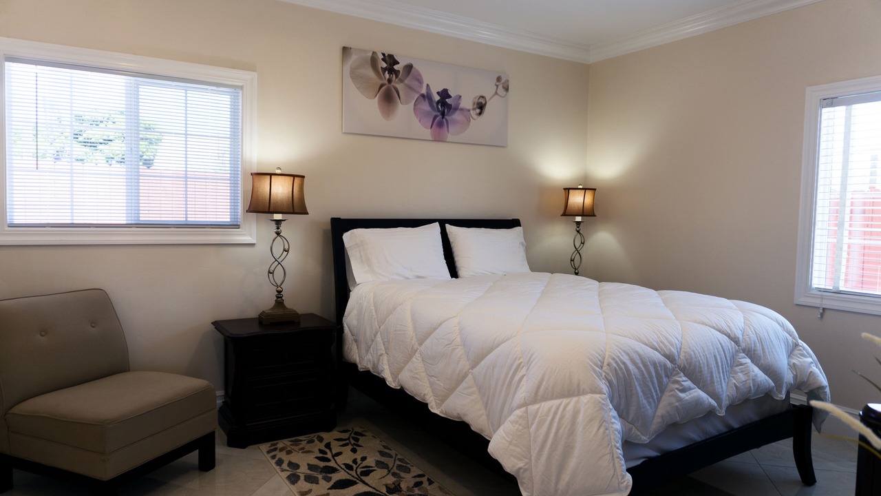 Photo of Bedroom in East Palo Alto