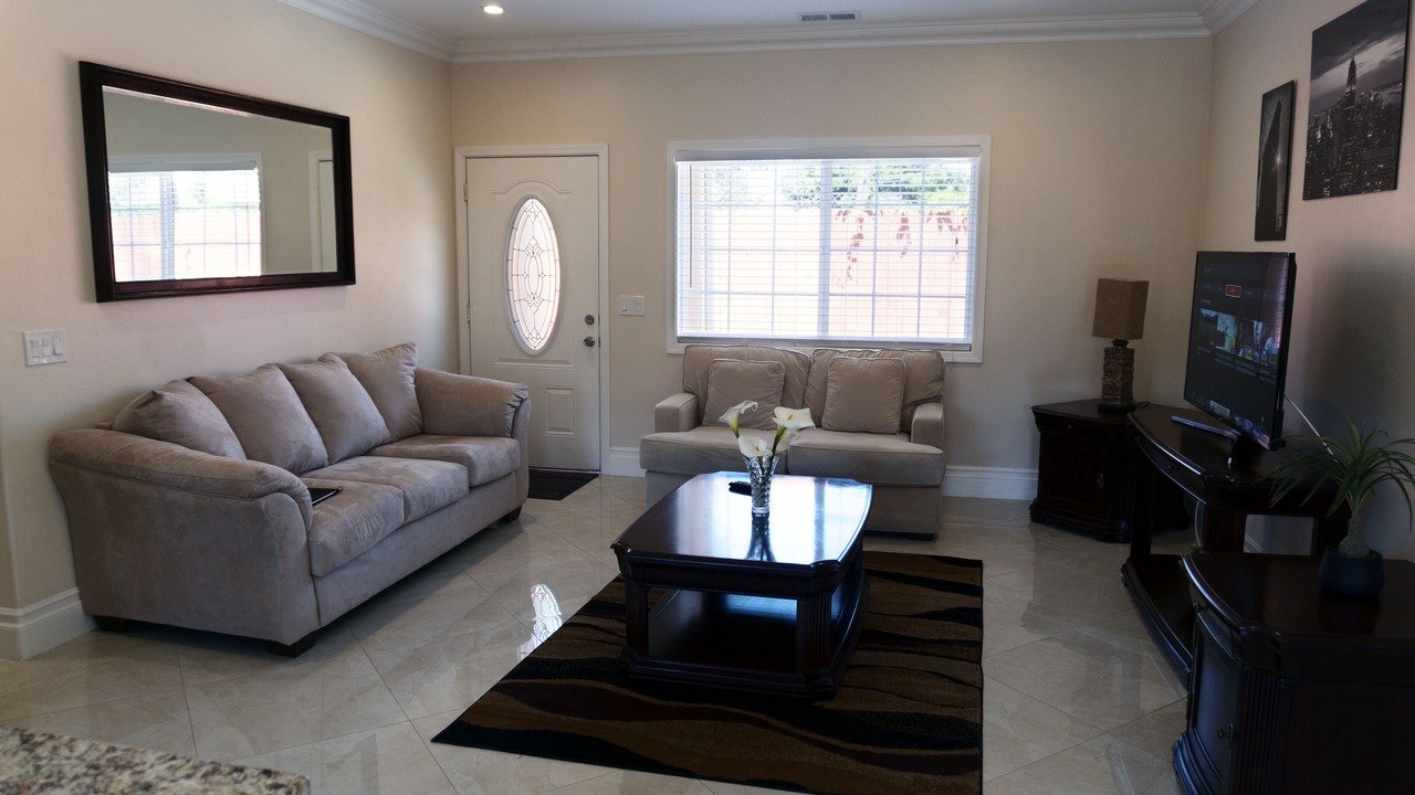 Photo of Livingroom in East Palo Alto