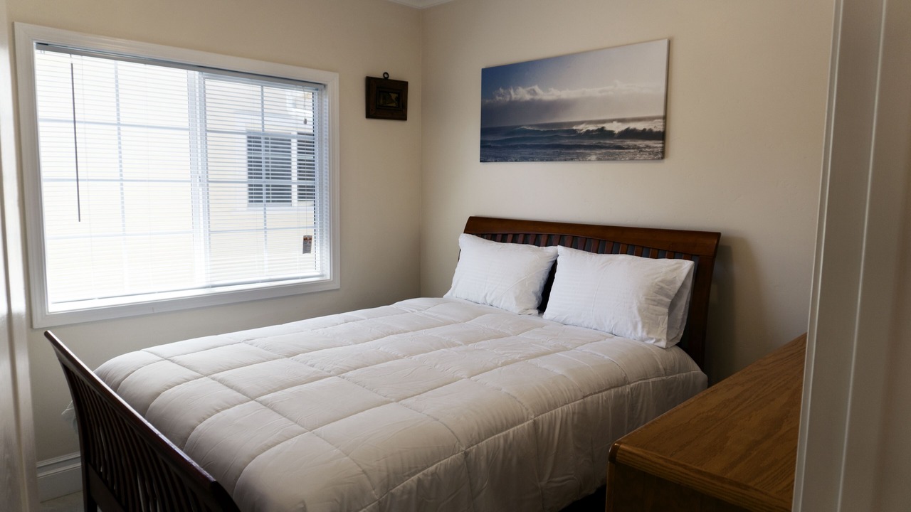 Photo of Bedroom in East Palo Alto