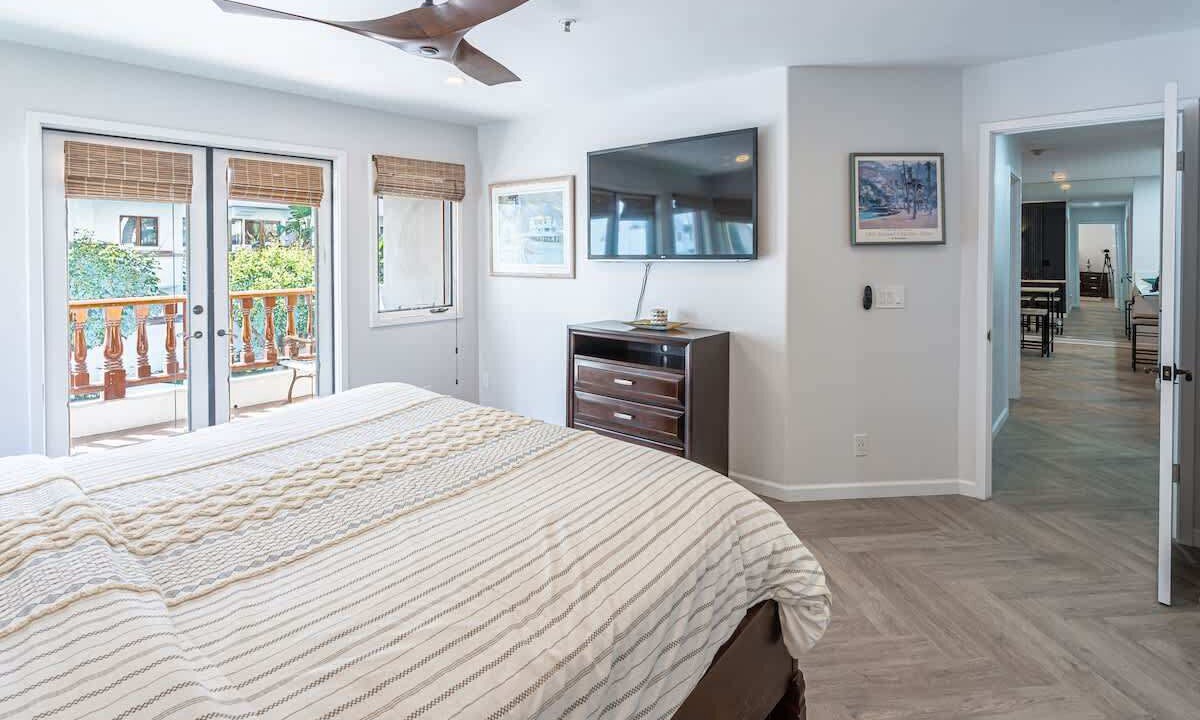Photo of Bedroom in Avalon