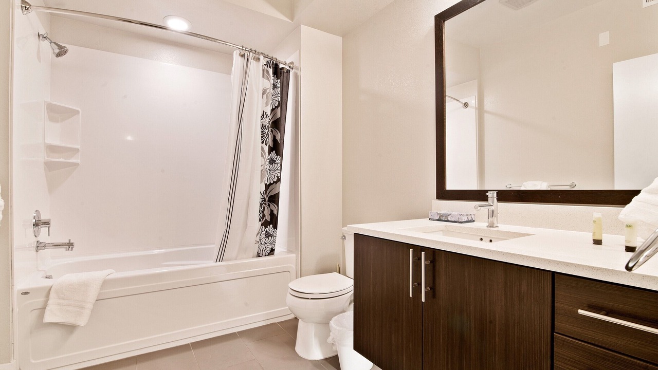 Photo of Bathroom in Shoreline West