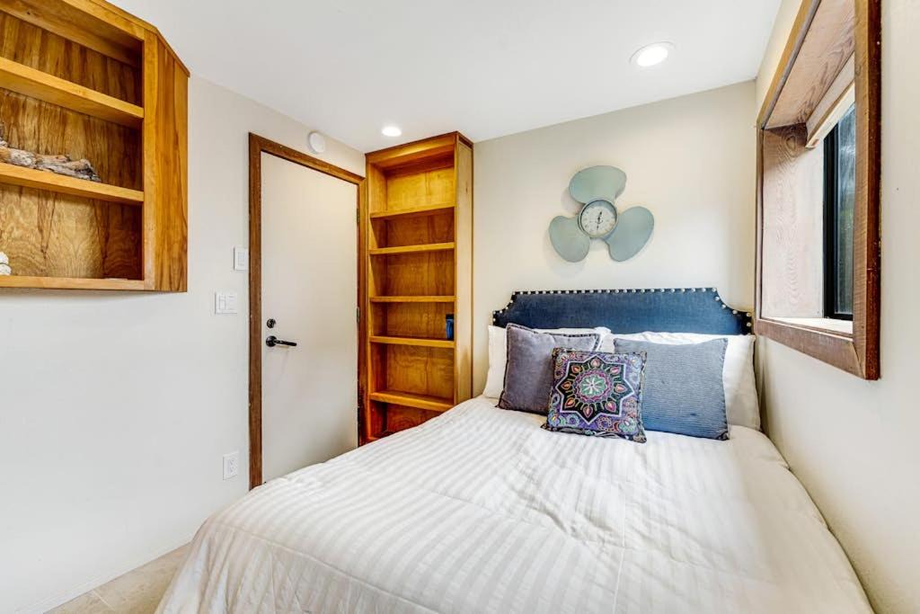 Photo of Bedroom in Bodega Bay