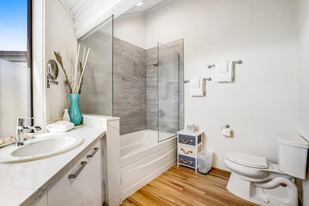 Photo of Bathroom in Bodega Bay