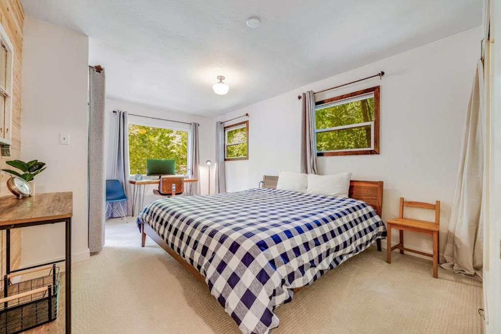 Photo of Bedroom in Cazadero