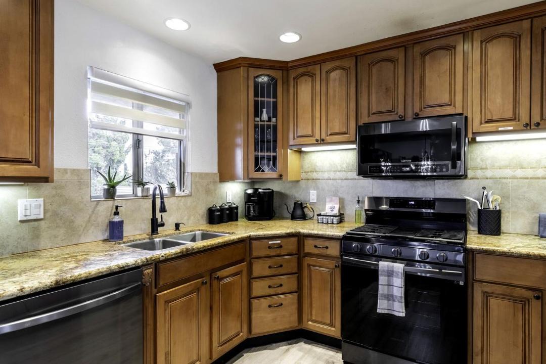 Photo of Kitchen in Yucca Valley